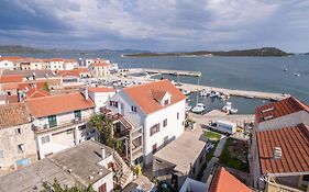 Apartments Mili - Near The Sea And The Centar Of Place